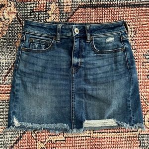 AEO Distressed Jean-skirt! 🍋